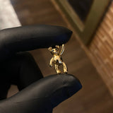 Dije Oso 2.3gr / 1.9cm Circones Negros Oro Amarillo