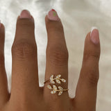 Anillo Espiga Trigo 1.6gr/T5 Circones Blancos Oro Amarillo