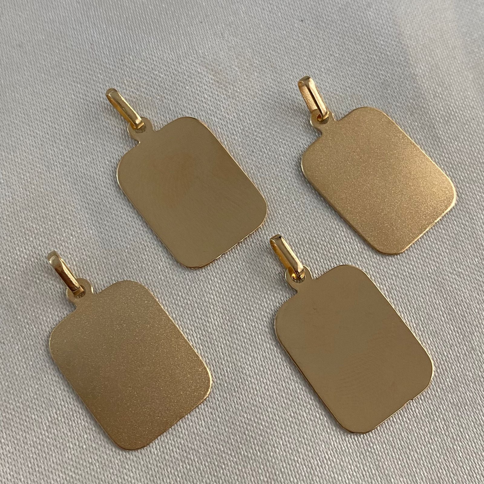 Dije Placa Rectangulo Ovalado 2.0gr/1.9cm*1.5cm Oro Amarillo