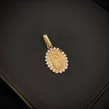 Dije Virgen de Guadalupe 1.35gr/2.1cm Circones Blancos Oro Amarillo*