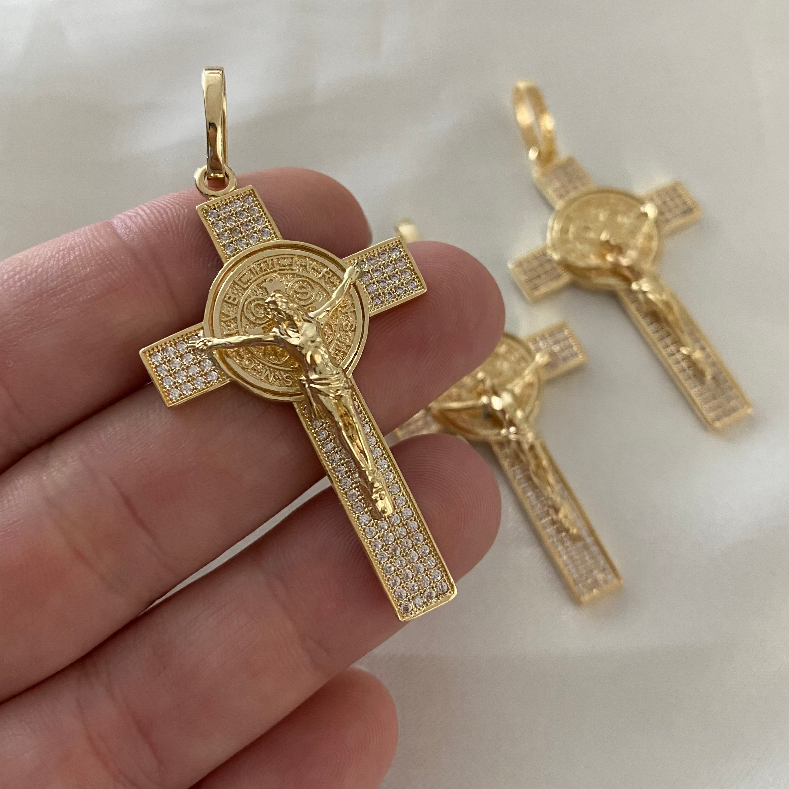 Dije Cruz Cristo San Benito 6.95gr Circones Blancos Oro Amarillo