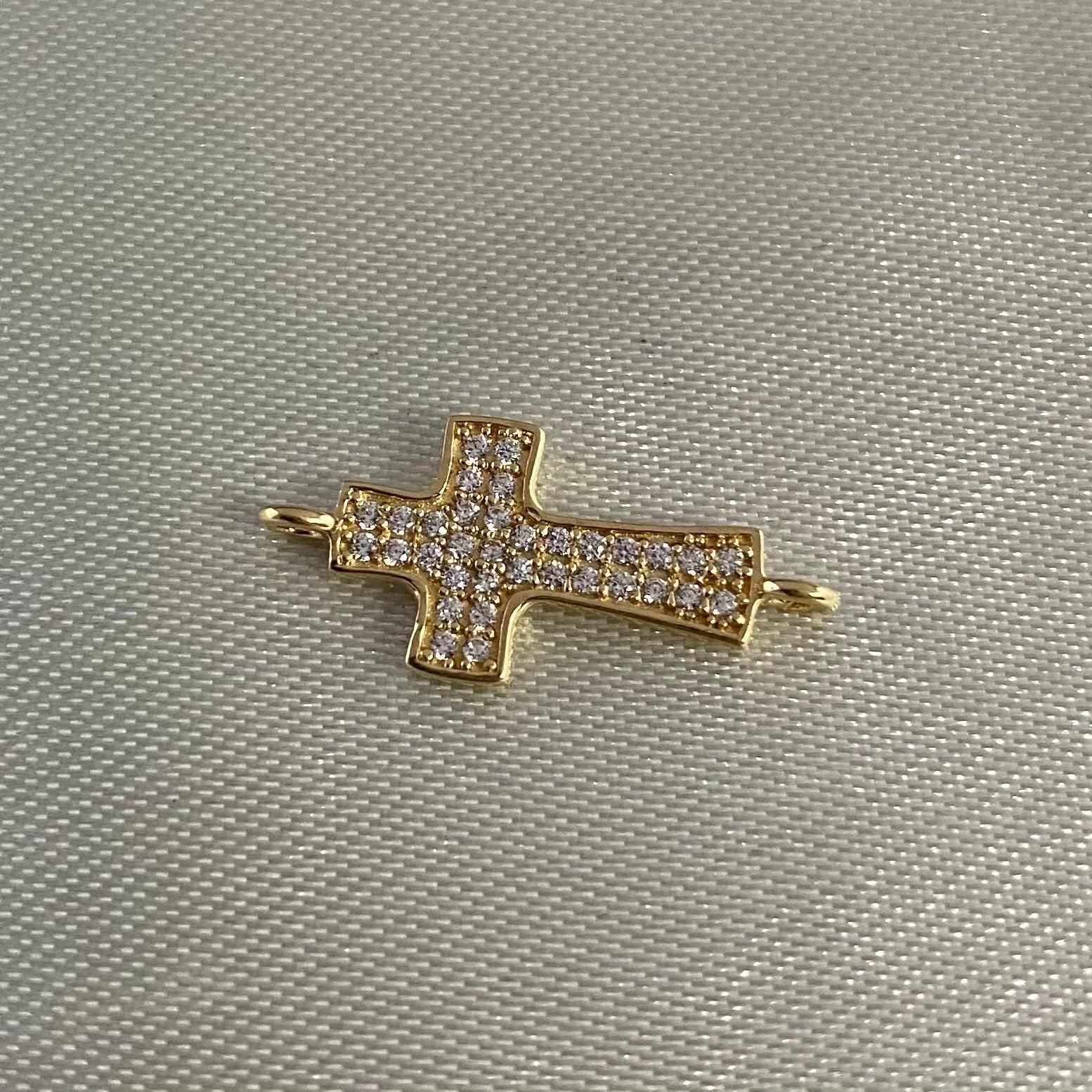 Herraje Cruz 1.0gr/2cm Circones Blancos Oro Amarillo