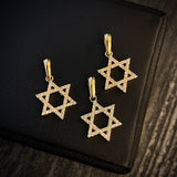 Dije Estrella David 1.55gr / 2.3cm Circones Blancos Oro Amarillo*