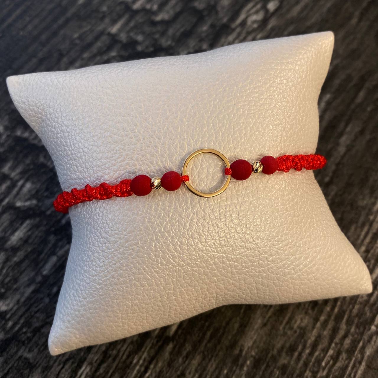 Pulsera Circulo/Bolas Diamantadas Oro Amarillo 3mm/Rojo*