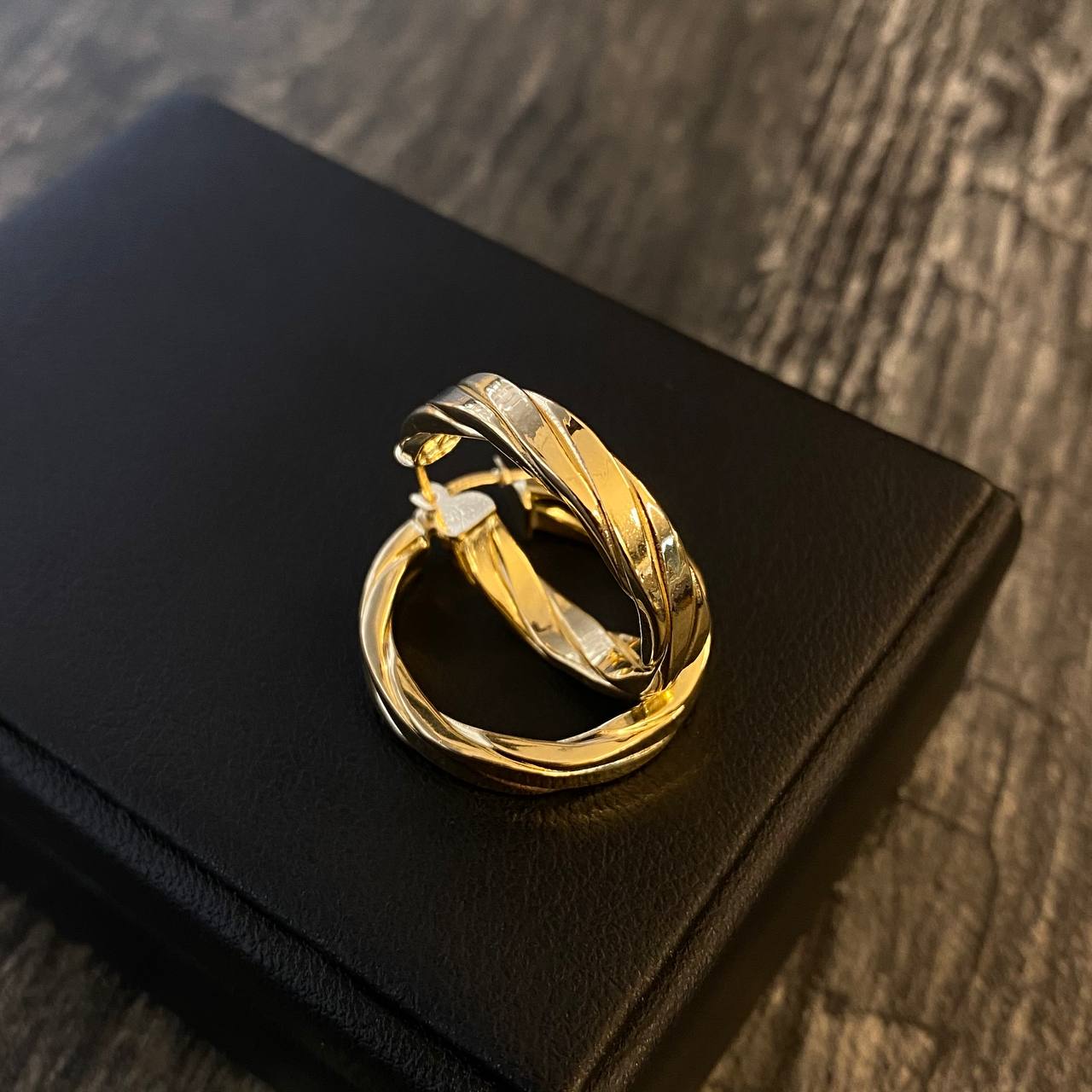 Candongas 3.75gr / 2.7cm Rayadas Oro Amarillo Ruka*