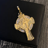 Dije Cruz Rostro de Cristo 11.05gr/5.1cm Arenado Circones Blancos Oro Amarillo*
