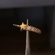 Anillo Estrella Fugaz 1.4gr-T7 1/2 Circones Blancos Oro Amarillo