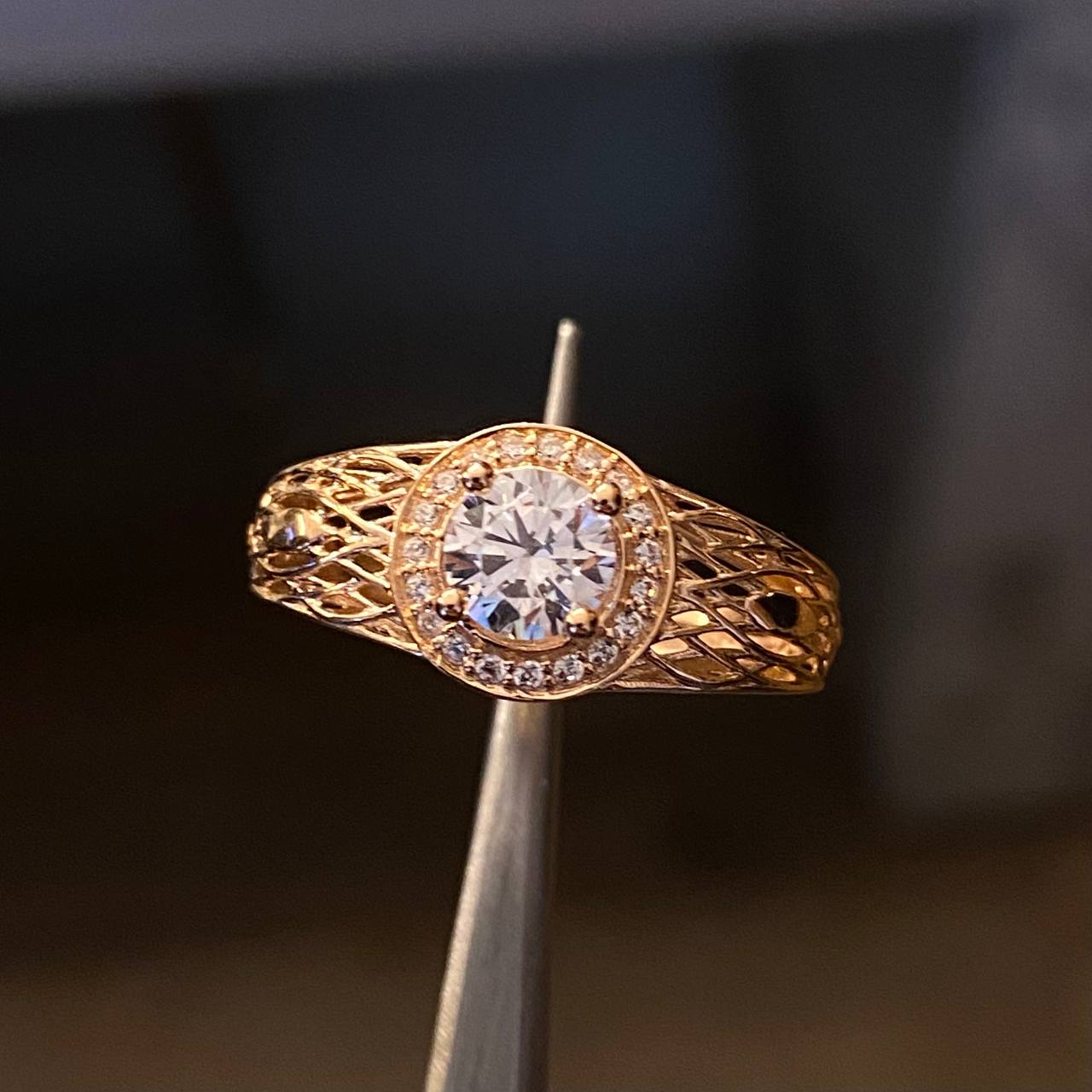 Solitario Halo Filigrana 2.45gr- T6 1/2 Anillo Circones Blancos Oro Rosa