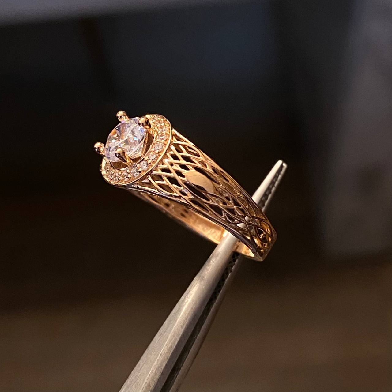 Solitario Halo Filigrana 2.45gr- T6 1/2 Anillo Circones Blancos Oro Rosa