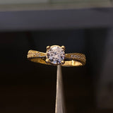 Solitario 2.4gr- T7 1/2 Anillo Circones Blancos Oro Amarillo