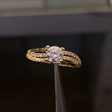Solitario Paralelo Ascendente 2.05gr / T7 1/2 Anillo Circones Blancos Oro Amarillo