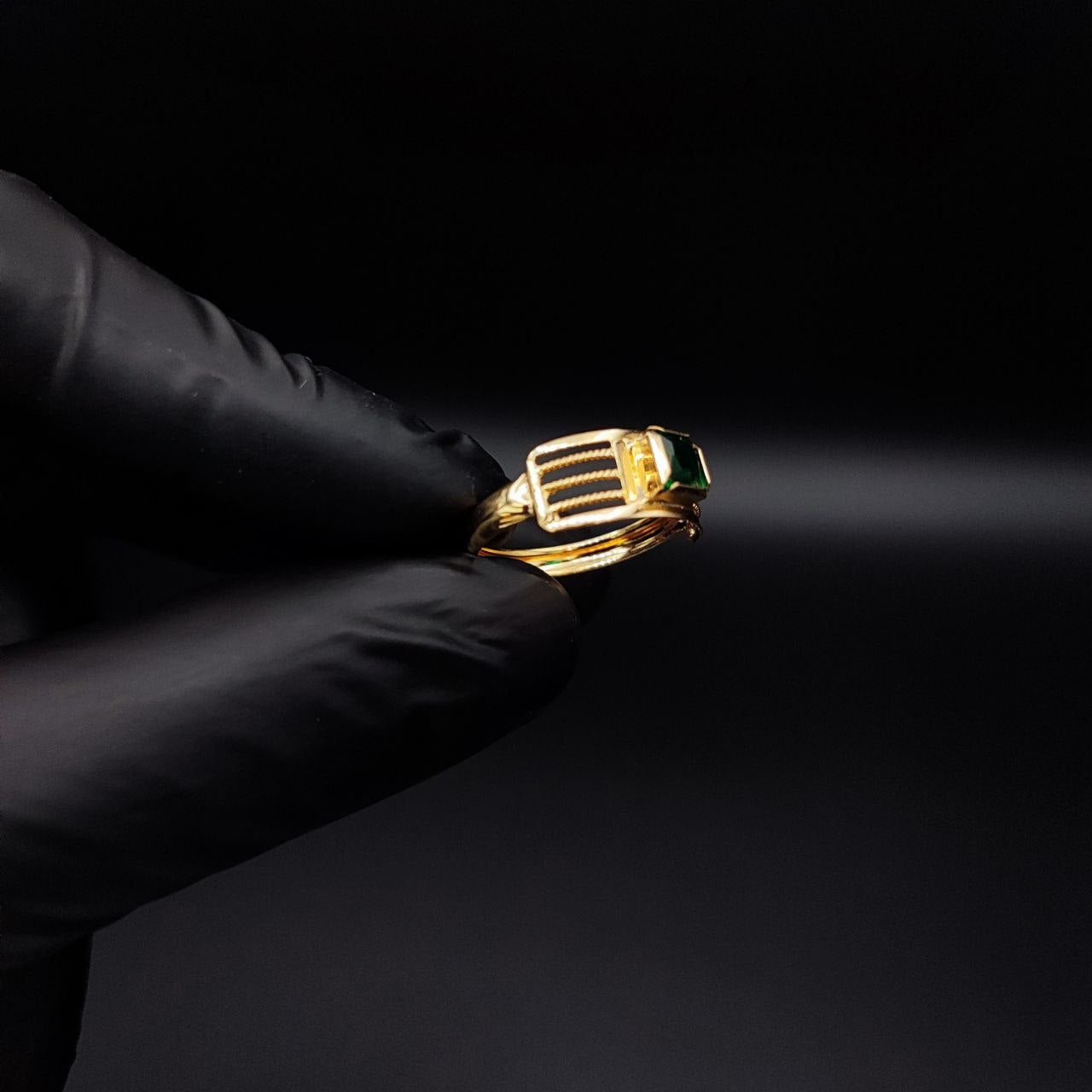 Anillo Solitario Lineas 1.6gr T7-1/4 Circon Verde Oro Amarillo#