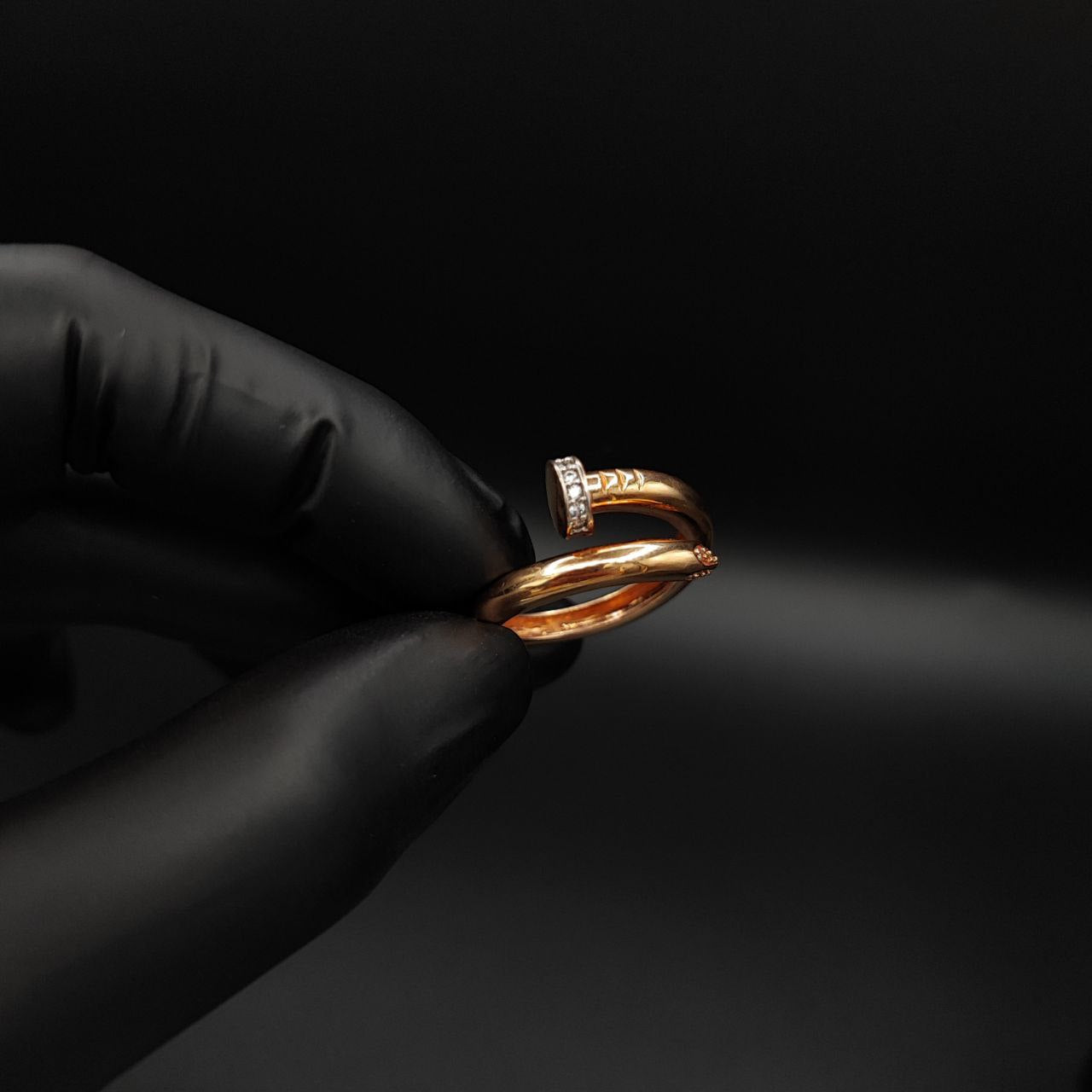 Anillo Clavo 6.25gr-T9 Circones Blancos Oro Rosa