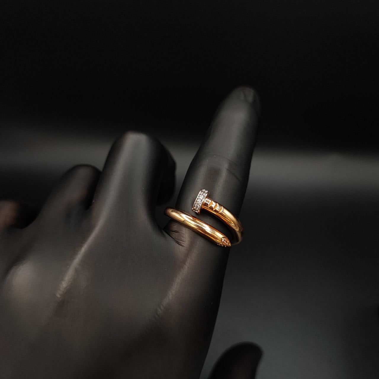 Anillo Clavo 6.25gr-T9 Circones Blancos Oro Rosa
