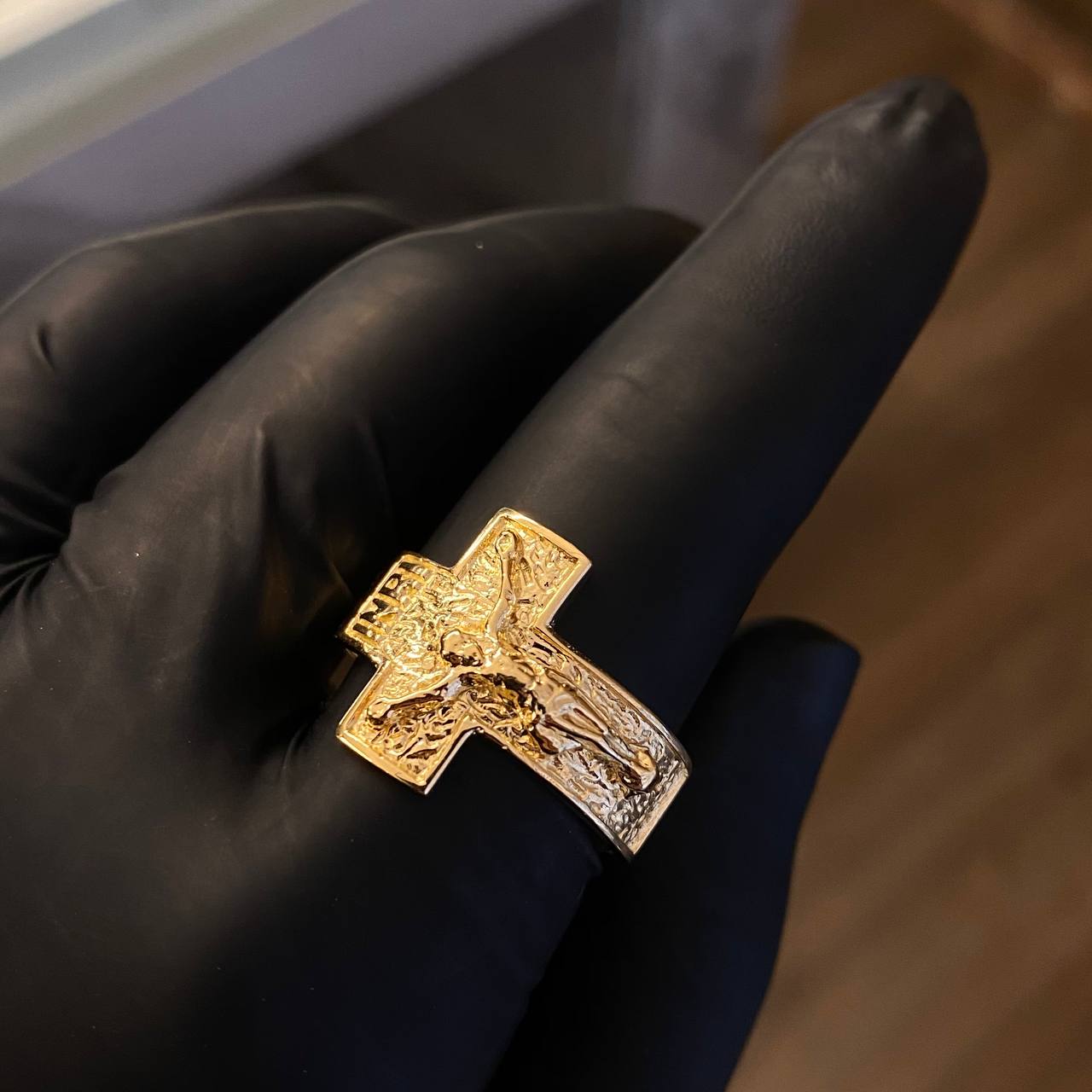 Anillo Cristo Cruz 5.5gr / T10 1/4 Texturizado Oro Amarillo