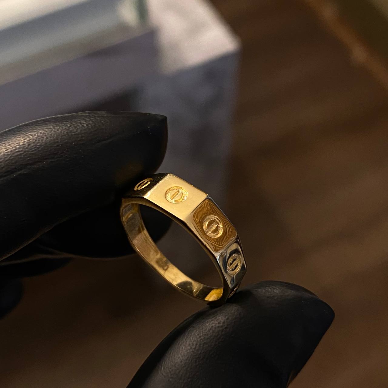Anillo Heptagonal 2.5gr T6 Oro Amarillo Italy +4