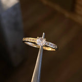 Solitario 1.5gr T6 Anillo Circones Blancos Oro Amarillo*