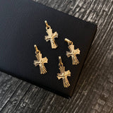 Dije Cristo Cruz Diamantada 0.85gr / 2.4cm Oro Amarillo