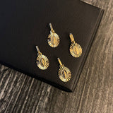 Dije Virgen Milagrosa 0.7gr / 1.6cm Diamantada Oro Amarillo