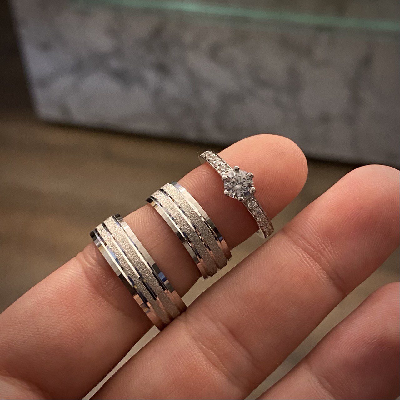 Argollas anillos matrimonio por Fabricacion Bajo Pedido con Solitario 16gr
