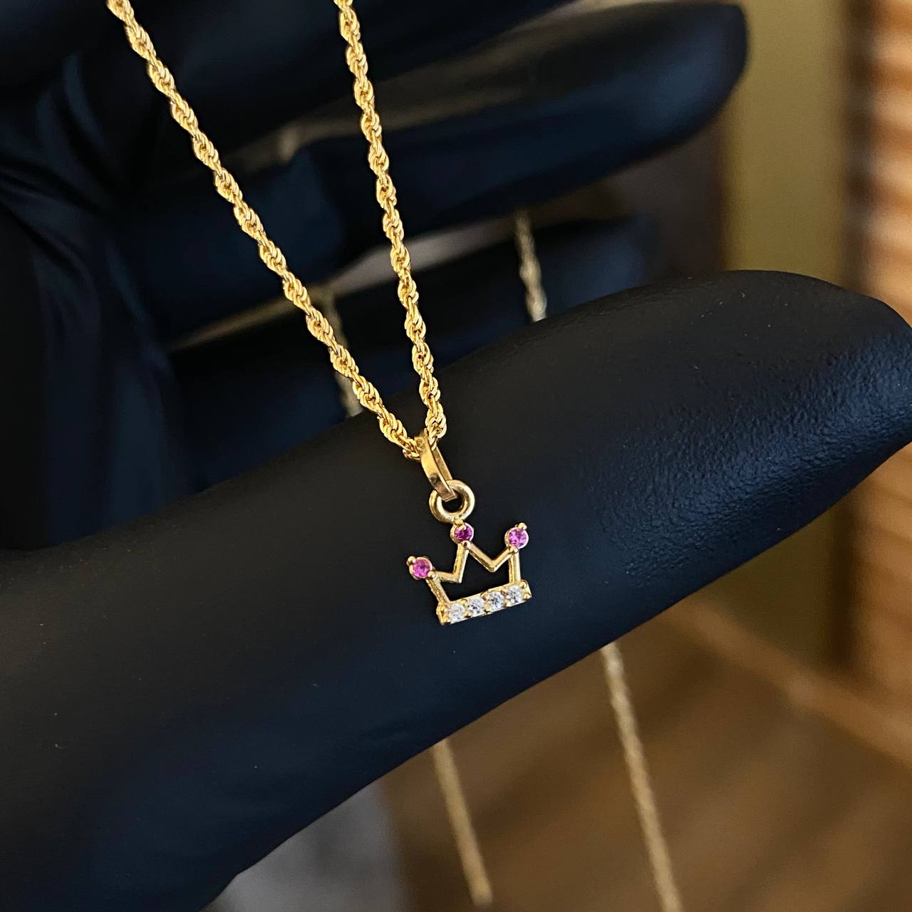 OFERTA!! Set Cadena Lazo 0.95gr/50cm + Dije Corona 0.25gr/1.1cm Circones Fucsias Blancos Oro Amarillo