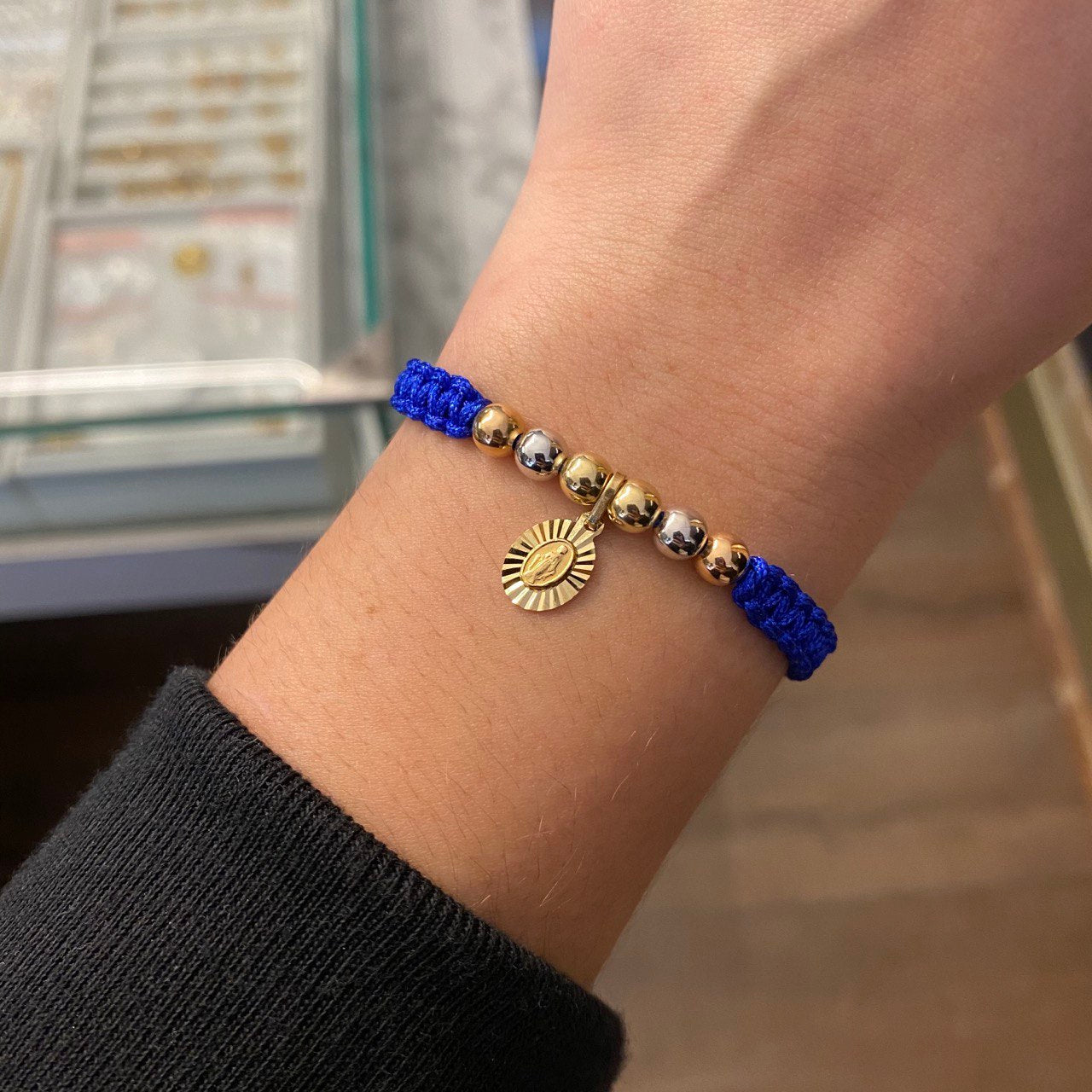 Pulsera Azul Milagrosa Diamantada Bolas 5mm Lisas Hilo Tres Oros*