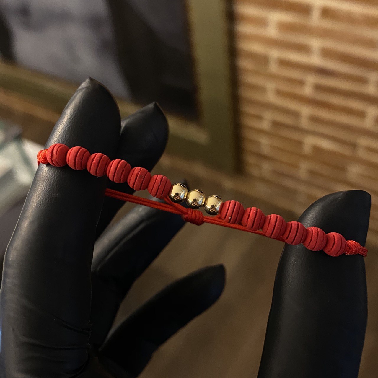 Pulsera Roja Triponzina Bolas 3-4mm Lisas Oro Amarillo*