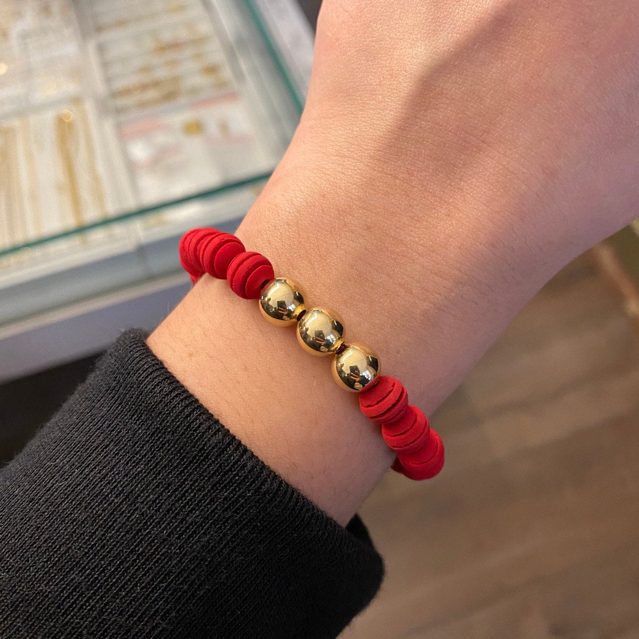 Pulsera Roja Triponzina Bolas 3-8mm Lisas Oro Amarillo*