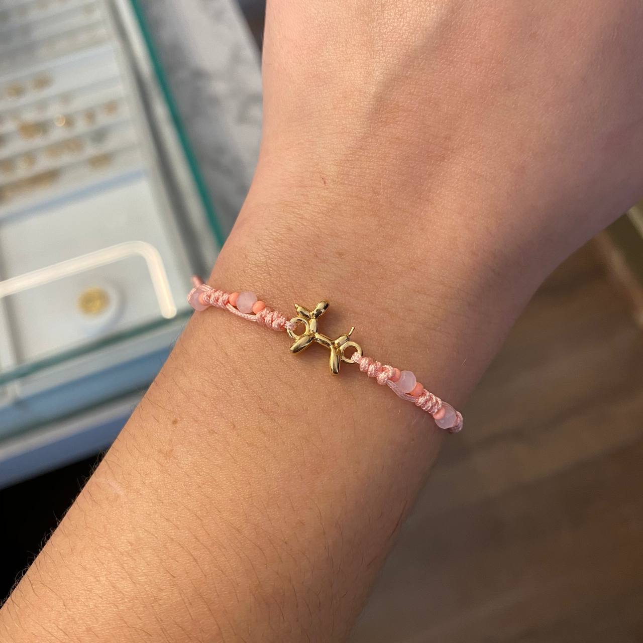 Pulsera Rosada Globo Perro Caniche Pinky Oro Amarillo*