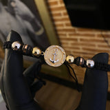 Pulsera Negra Anclaje Neo-Texturizado Bolas 8mm Lisas Circones Blancos Tres Oros*