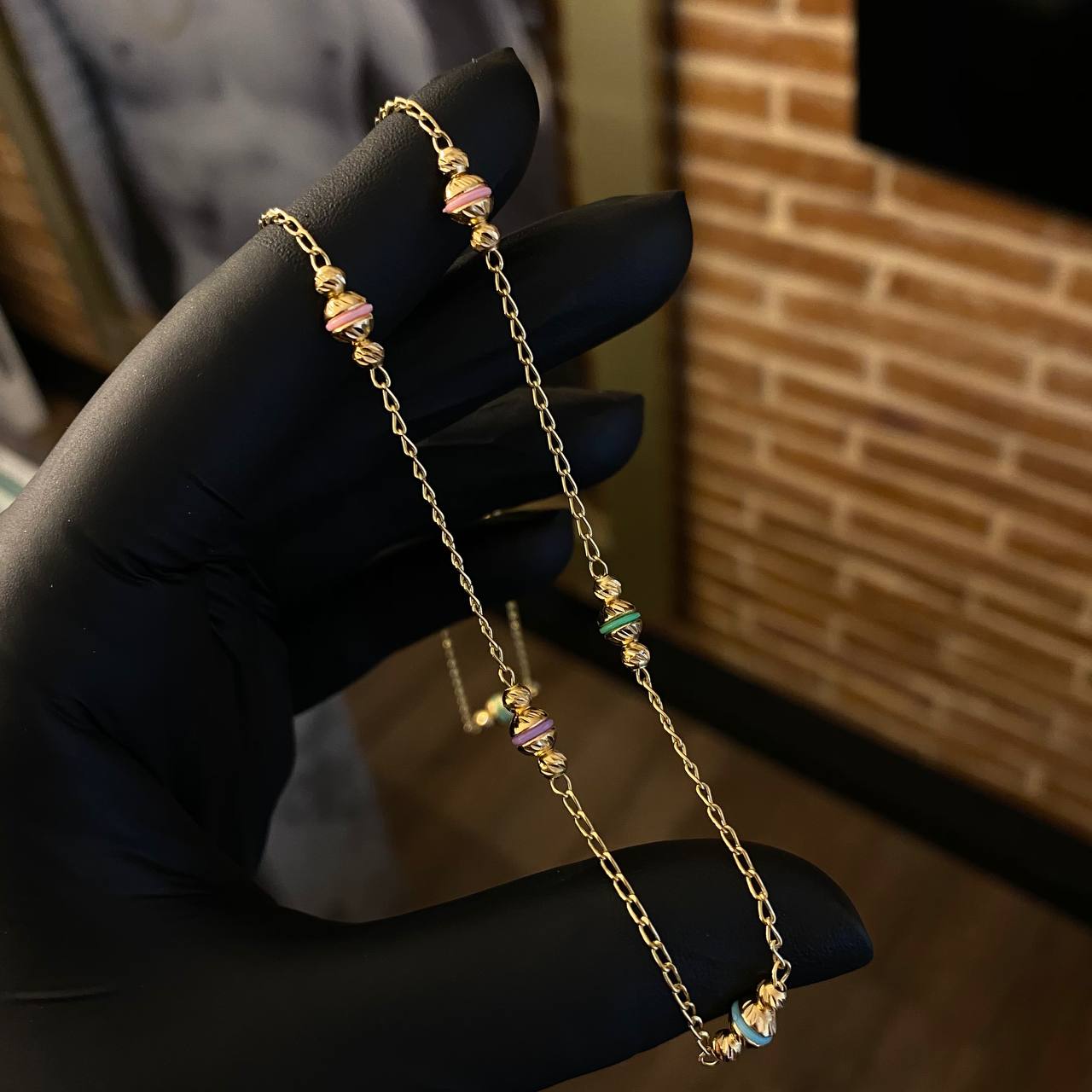 Cadena Espiga 5.45gr / 45cm / 1.4mm Bolas 3-4.5mm Diamantadas Cauchos Colores Oro Amarillo