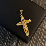 Dije Cristo Cruz Patonce 4.55gr / 4.4cm Circones Blancos Oro Amarillo