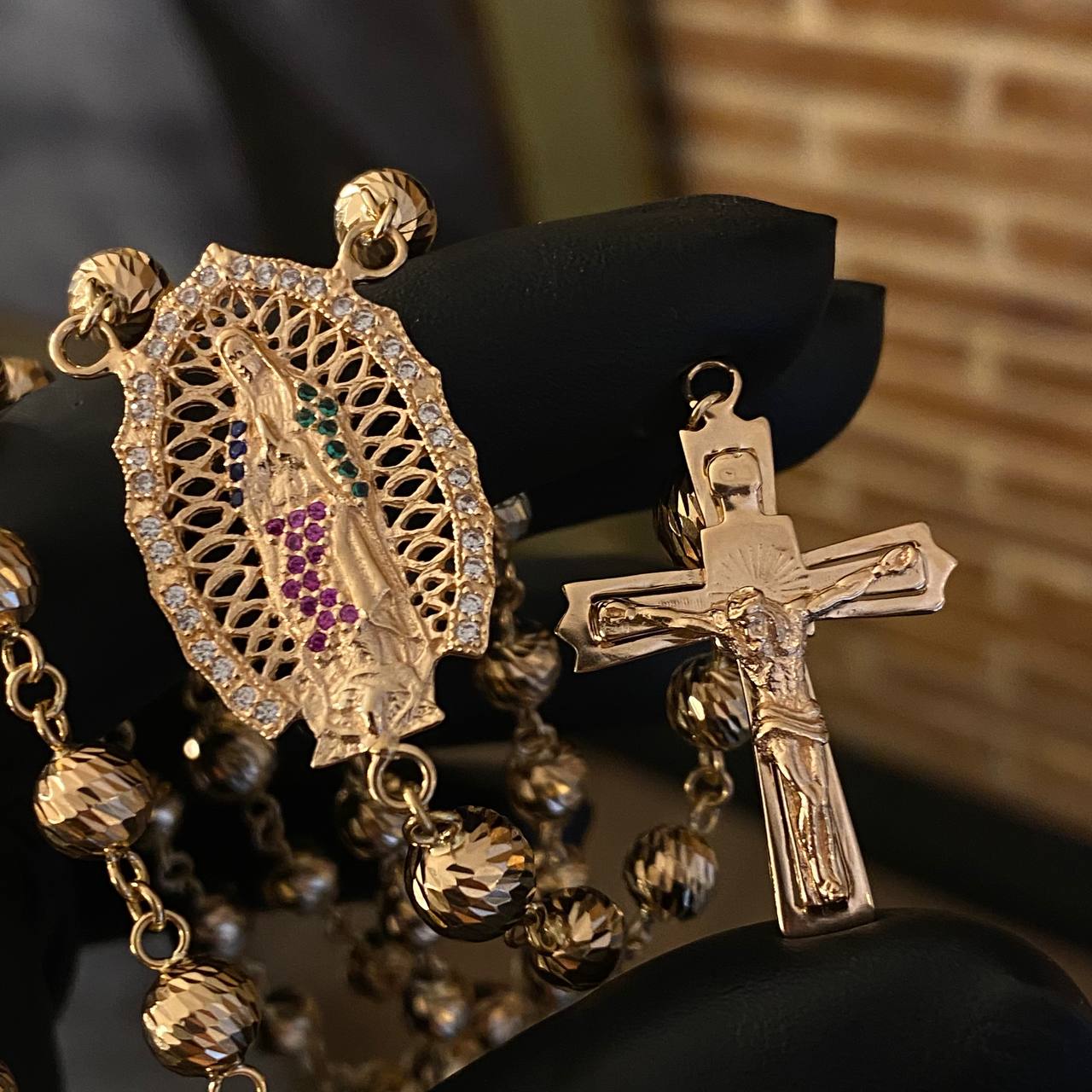 Rosario Virgen de Guadalupe 30.35gr / 70cm / 6-7mm Bolas Diamantadas Circones Blancos Fucsias Verdes Oro Rosa