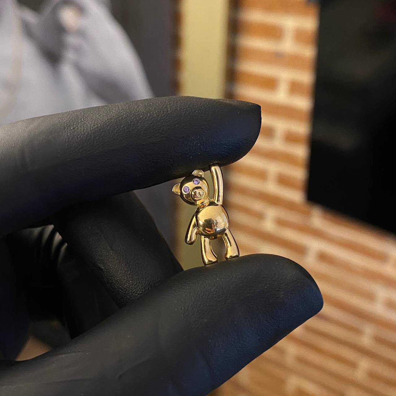 Dije Oso 2.15gr / 1.8cm Circones Morados Oro Amarillo*