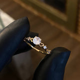 Solitario Corazones Silueta 1.3gr / T5 1/4 Anillo Circones Blancos Oro Amarillo