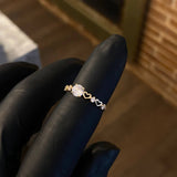 Solitario Corazones Silueta 1.3gr / T5 1/4 Anillo Circones Blancos Oro Amarillo