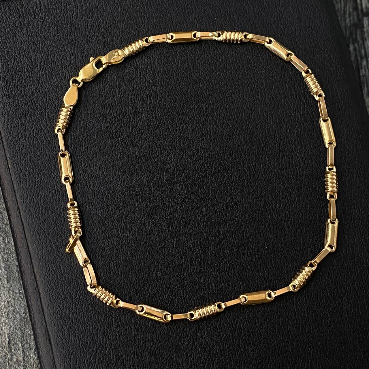 Pulso Rustico Barril Adige 4.35gr / 26cm / 3.6mm Oro Amarillo
