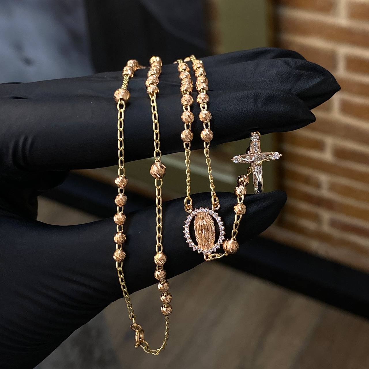 Rosario Virgen de Guadalupe 10gr / 48cm Bola 3-4mm Diamantada Circones Blancos Dos Oros Amarillo Rosa