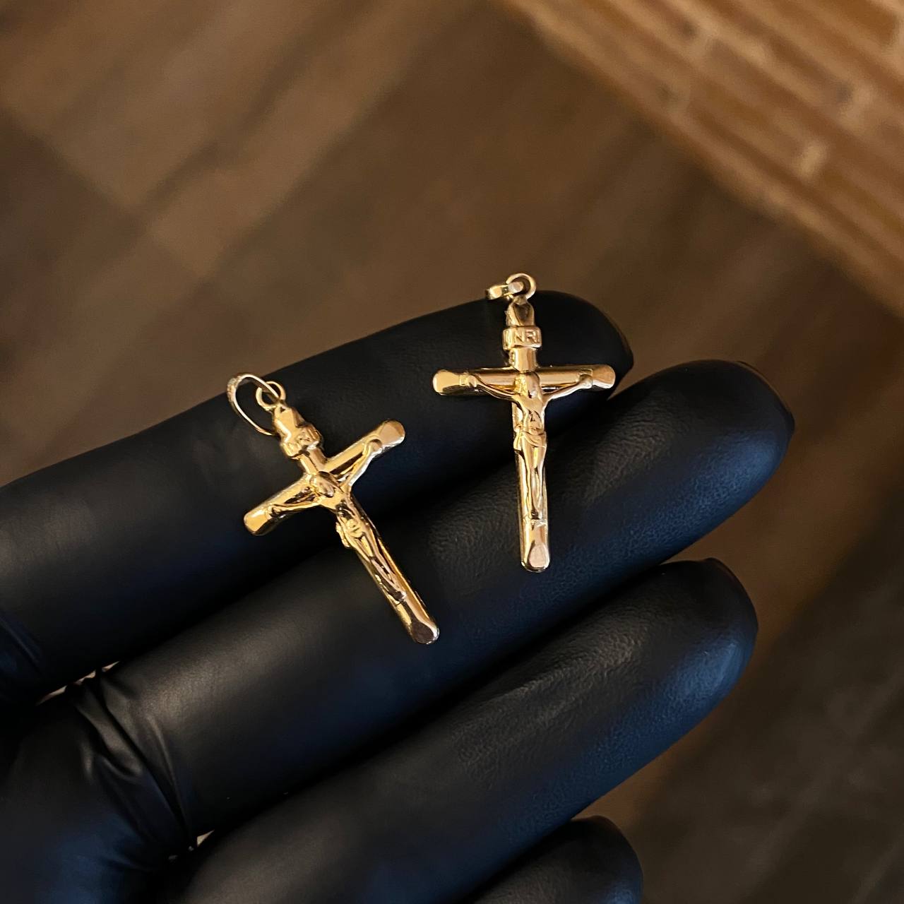 Dije Cristo Cruz 1.25gr / 3.3cm Soplado Oro Amarillo