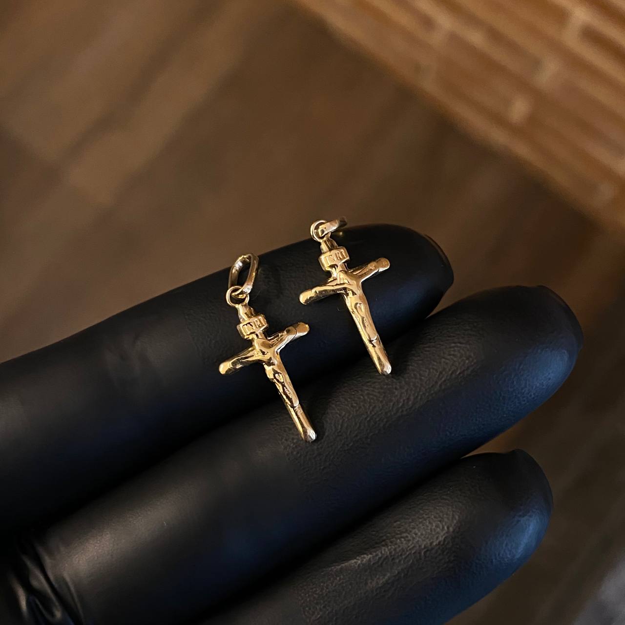 Dije Cristo Cruz 0.7gr / 2.5cm Soplado Oro Amarillo*