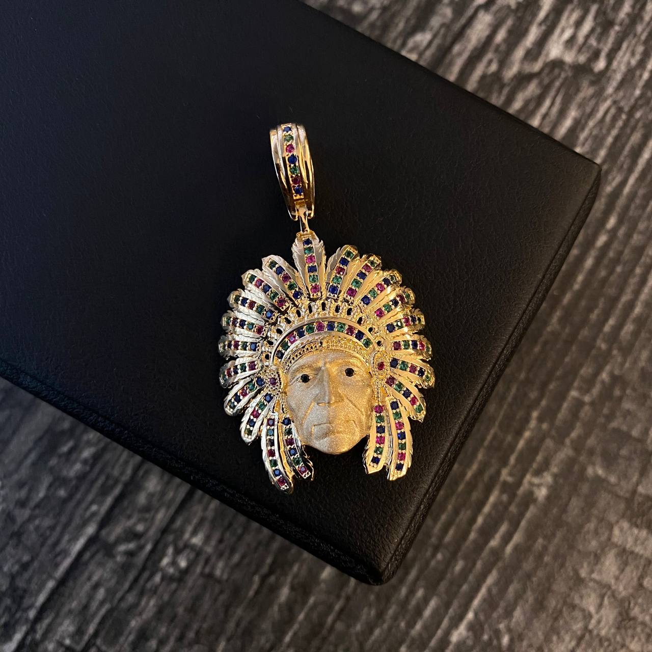 Dije Indio 9gr / 4.4cm Circones Colores Oro Amarillo*