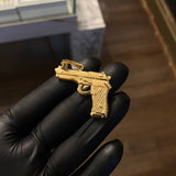 Dije Pistola 11.3gr / 4.4cm Circones Blancos Negros Oro Amarillo