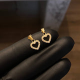 Dije Corazón Silueta 0.5gr / 1.5cm Circones Blancos Oro Amarillo