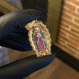 Dije Virgen de Guadalupe 9.75gr / 4.7cm Circones Azules Fucsias Blancos Oro Amarillo