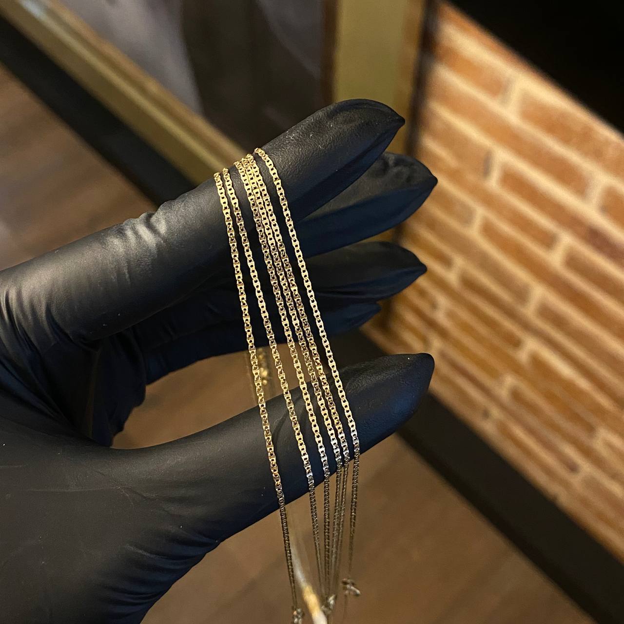 Cadena Plana Prensada 1.45gr / 50cm / 1.3mm Oro Amarillo +3