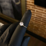 Solitario 1.3gr / T5 3/4 Anillo Circones Blancos Oro Amarillo