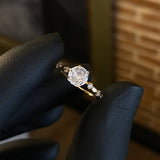 Solitario 1.6gr T6 Anillo Circones Blancos Oro Amarillo