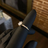 Solitario Lunula 1.65gr / T6 1/4 Anillo Circones Blancos Oro Amarillo