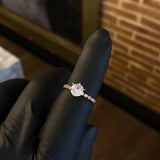 Solitario Concava 1.4gr / T6 Anillo Circones Blancos Oro Amarillo