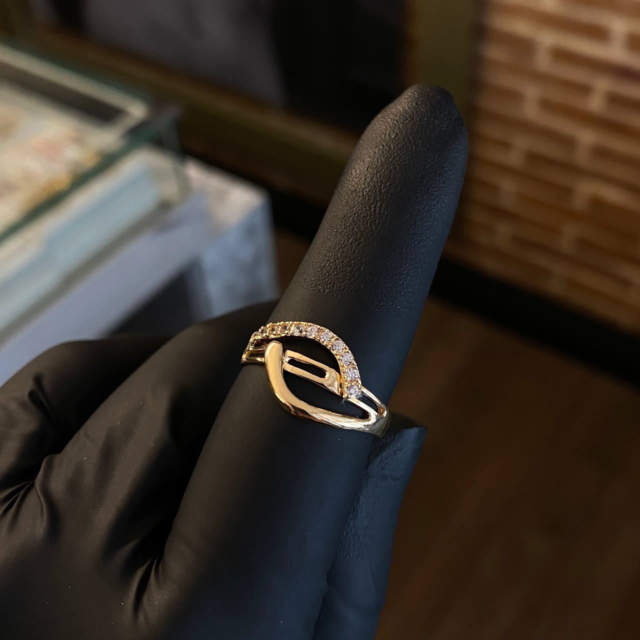 Anillo Arpa Bicordial 2.8gr T8 1/2 Circones Blancos Oro Amarillo